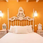 GuestReady - Exquisite Portuguese Simbols